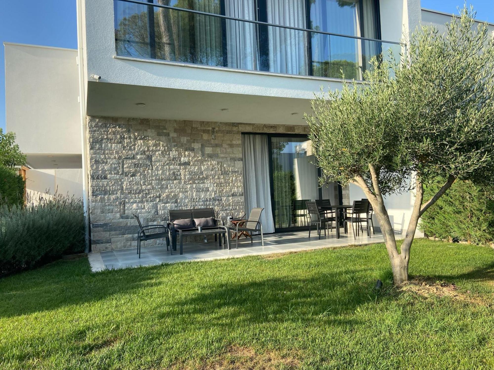 Rosemarine Villas Durrës Eksteriør bilde