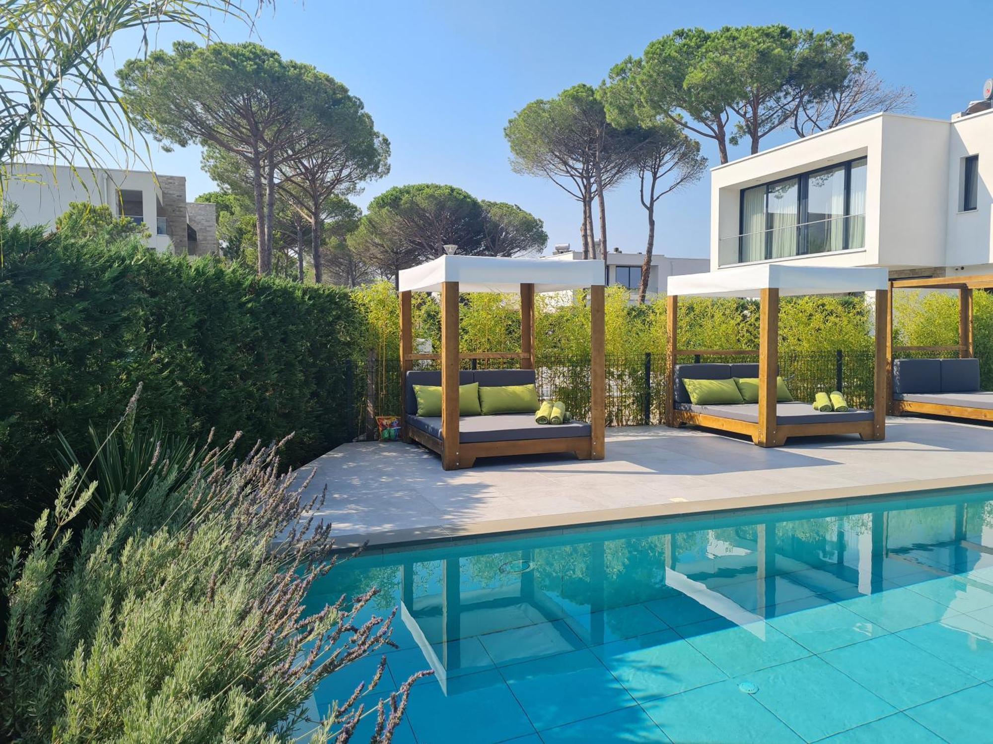 Rosemarine Villas Durrës Eksteriør bilde